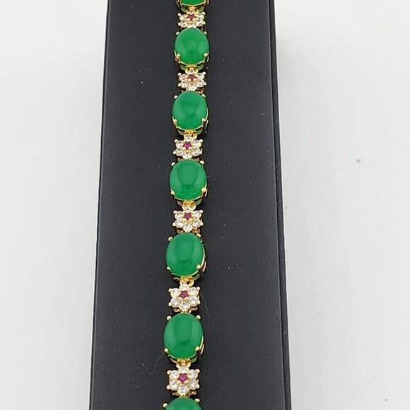 New! Oval Jade Bracelet with Delicate Floral Gemstone Design - Picture 1 of 7